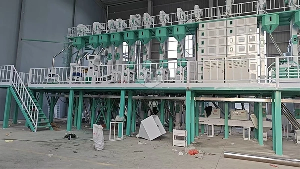 полная комплектация рисовой мельницы мощностью 100 тонн в день в Нигерии